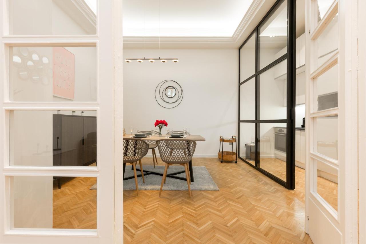 Space And Style In The Heart Of Budapest W 2Br&2Bt Экстерьер фото