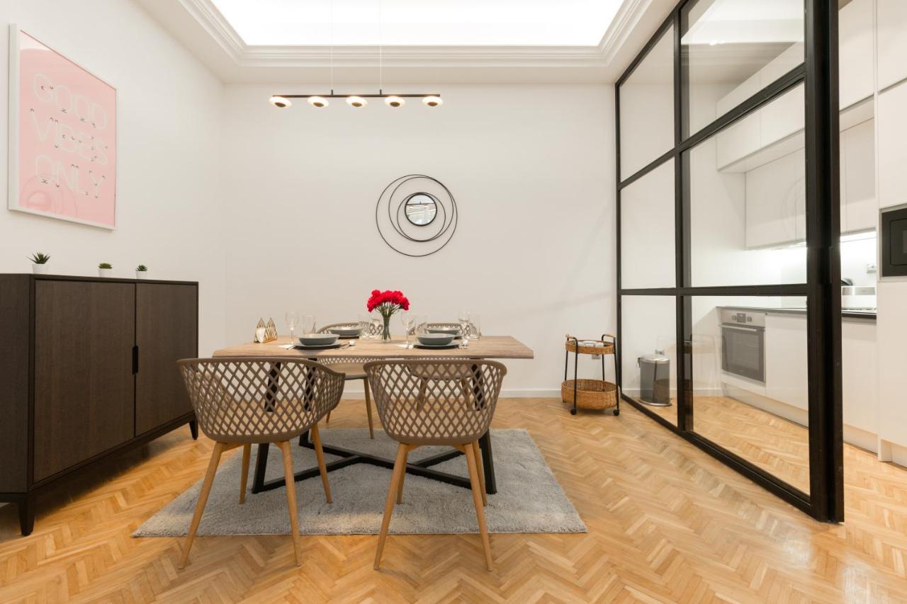 Space And Style In The Heart Of Budapest W 2Br&2Bt Экстерьер фото